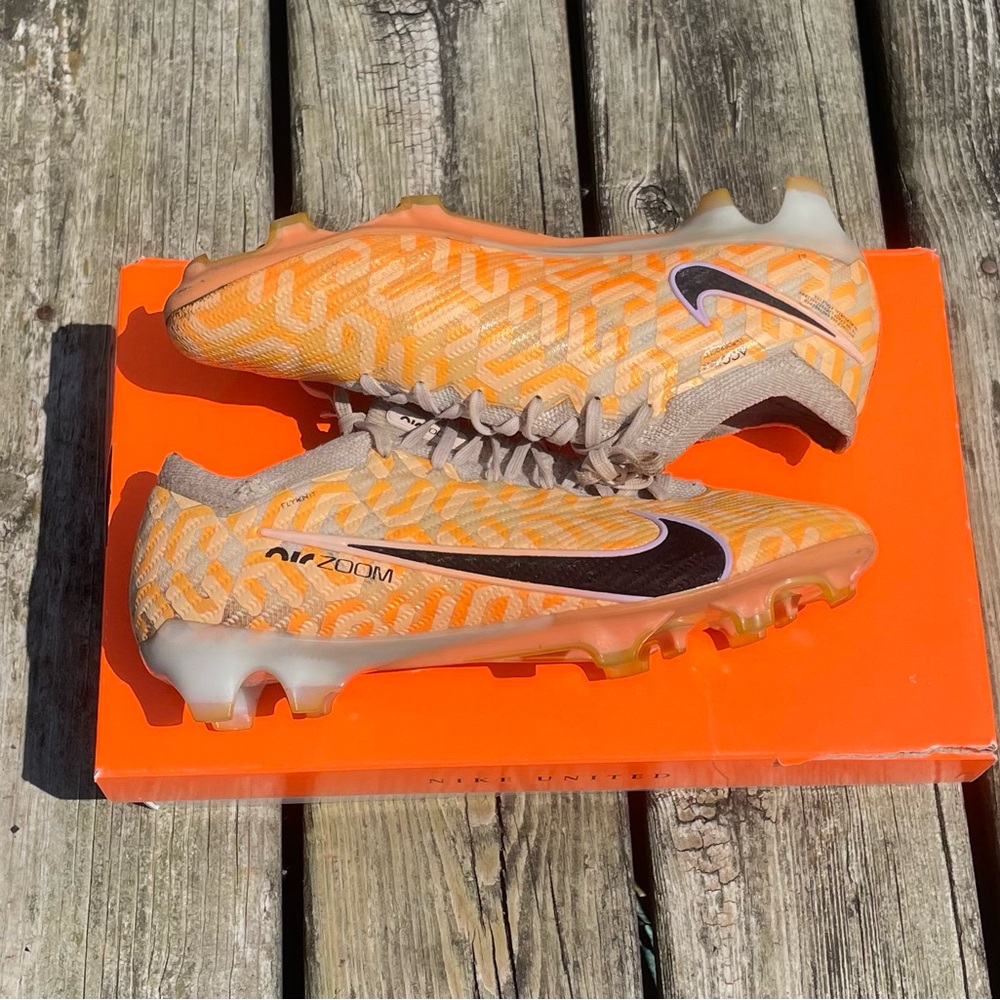 Nike Mercurial Vapor 15 fg Size 8